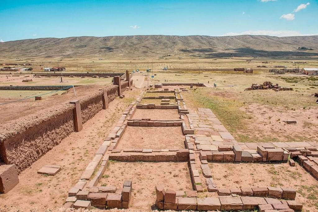 Tour de un día al complejo arqueológico de Tiahuanaco desde Puno.