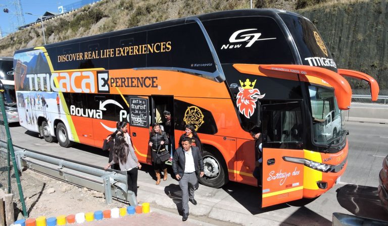 Bus Puno – La Paz (Servicio Directo por Desaguadero)