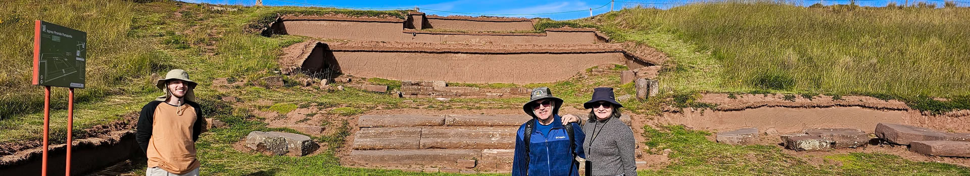 Tour Puno a La Paz con Paradas en (Chucuito, Aramu-Muru e Inca Uyo – Tiahuanaco)