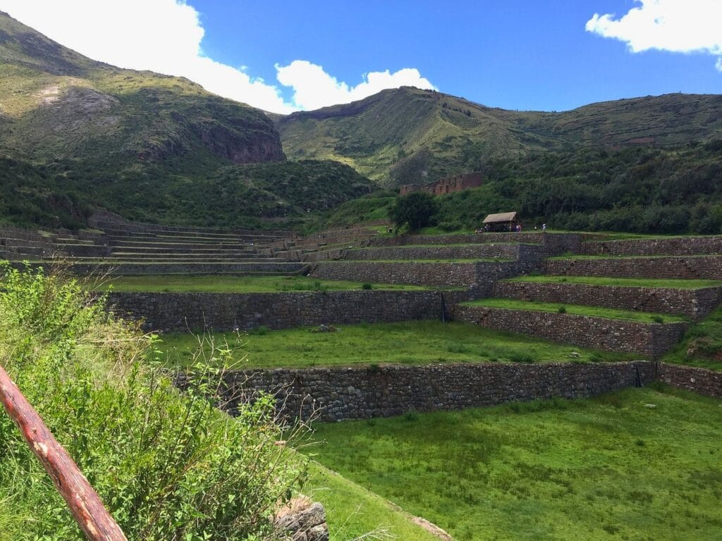 valle sagrado de los incas en alrededores del pueblo